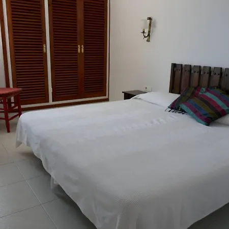 Kerstin Bruns-apartamento Emilia * Tossa de Mar